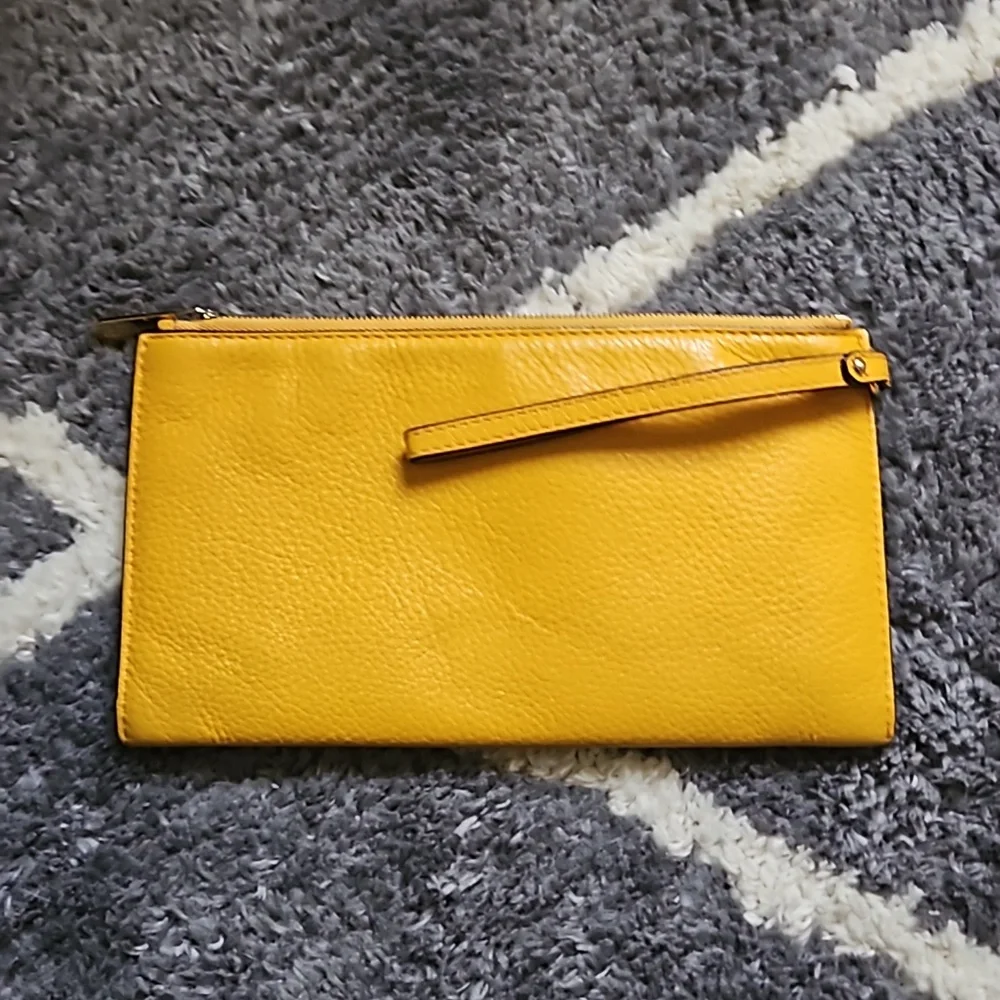 Michael Kors wristlet bag - Picture 4 of 5